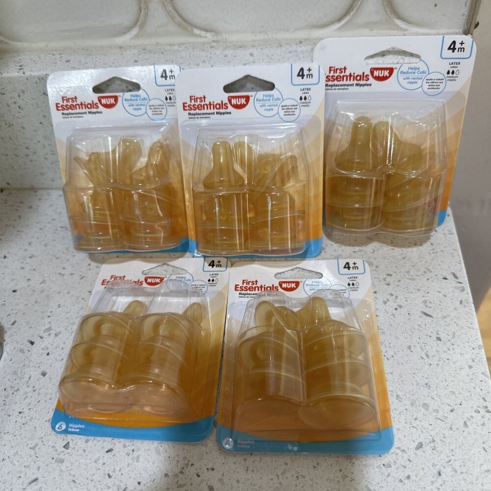 5x NUK First Essentials Latex Replacement Nipples, 4+ Months, Medium Flow 6 Ct